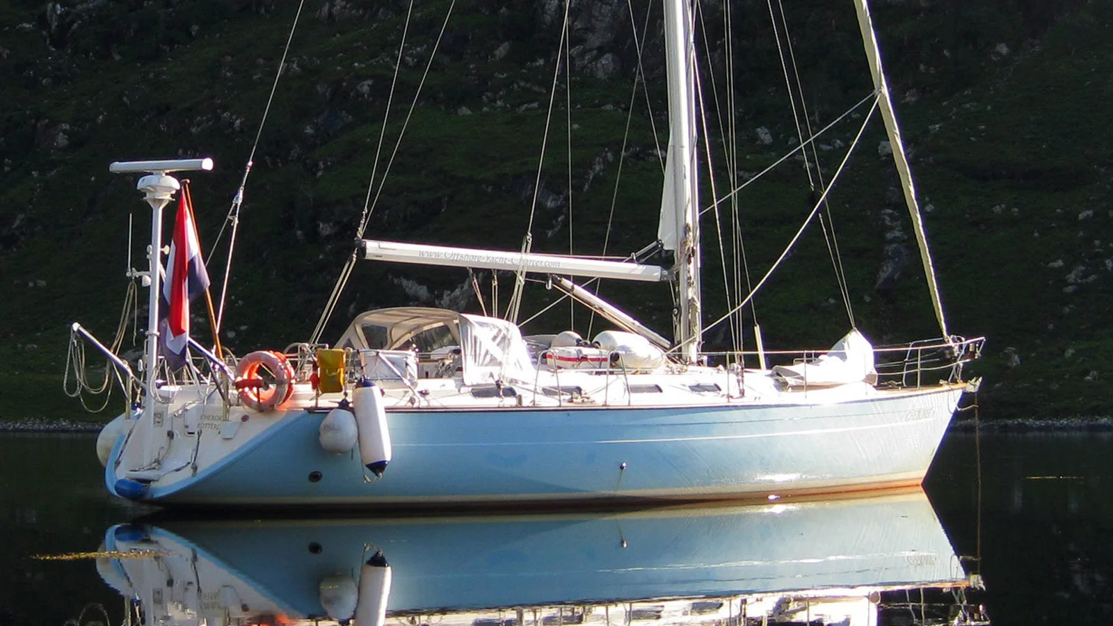 Yacht Cherokee